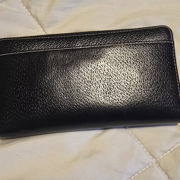 Kate Spade wallet - Picture 2 of 9